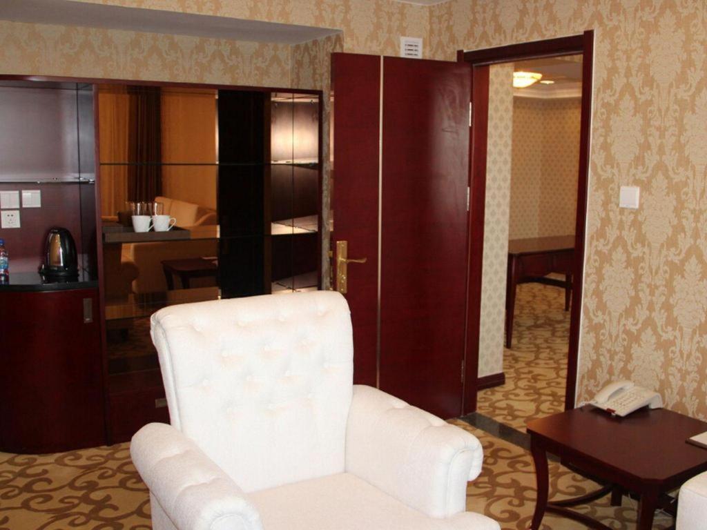Dalian Southern Airline Pearl Hotel Экстерьер фото